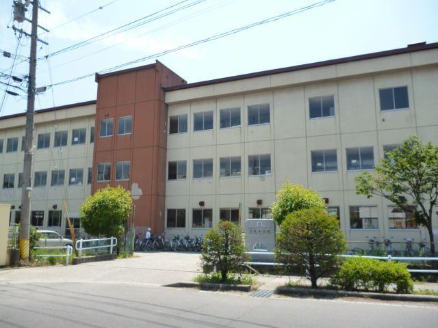 中学校　長野市立三陽中学校（中学校）まで1809m