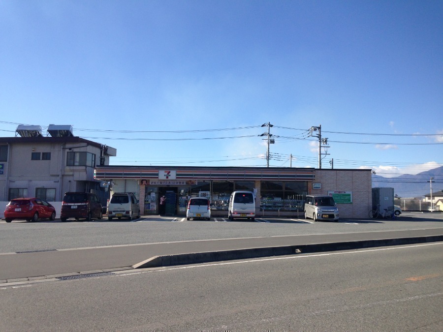 コンビニ　セブンイレブン甲府中道橋店（コンビニ）まで1597m