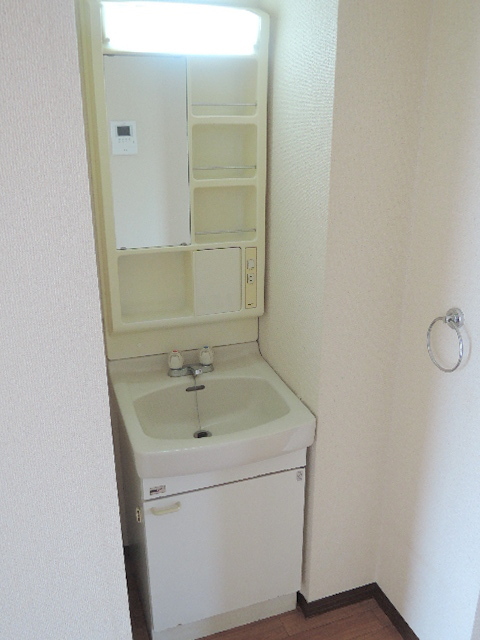 洗面設備　忙しい朝に嬉しい独立洗面化粧台