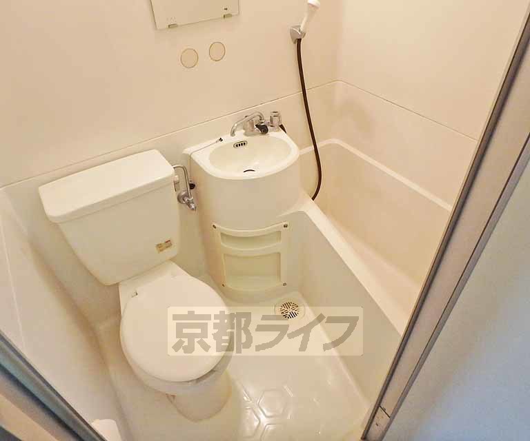 バス・シャワールーム　機能的なユニットタイプです