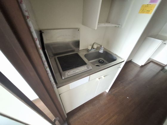 キッチン　※別号室の写真です。