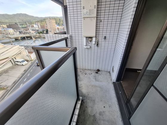 バルコニー　※別号室の写真です。
