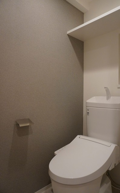 トイレ　※写真は同タイプ住戸です。