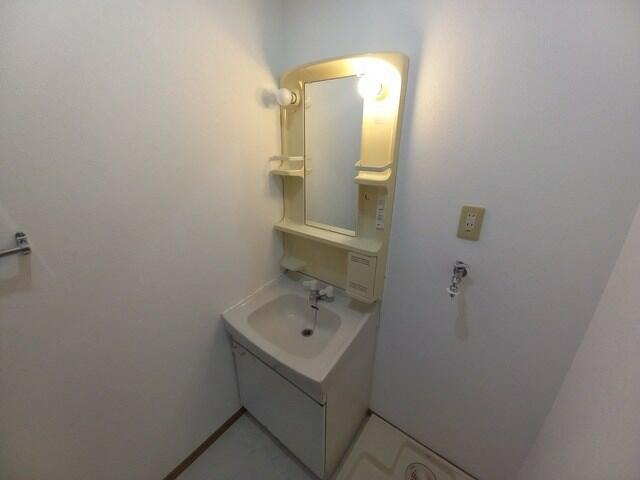 パインヒルズ壱番館の内装写真