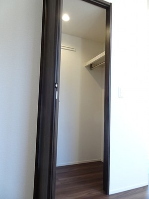収納　●寝室にはクローゼットをご用意。