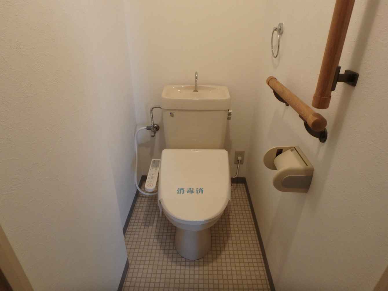 【大阪市平野区瓜破のマンションのトイレ】