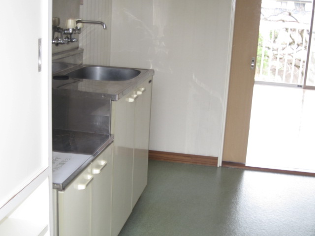 玄関　キッチン