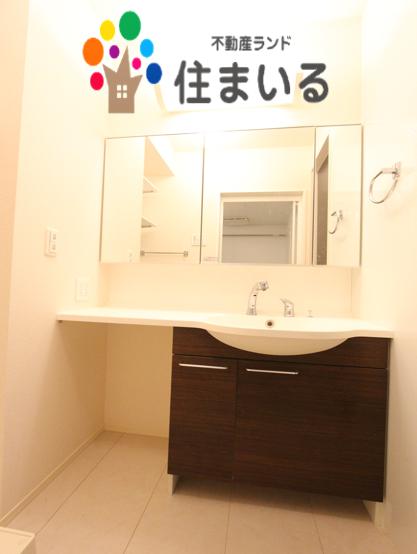 洗面設備　※同型物件の写真になります。