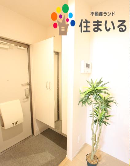 玄関　※同型物件の写真になります。