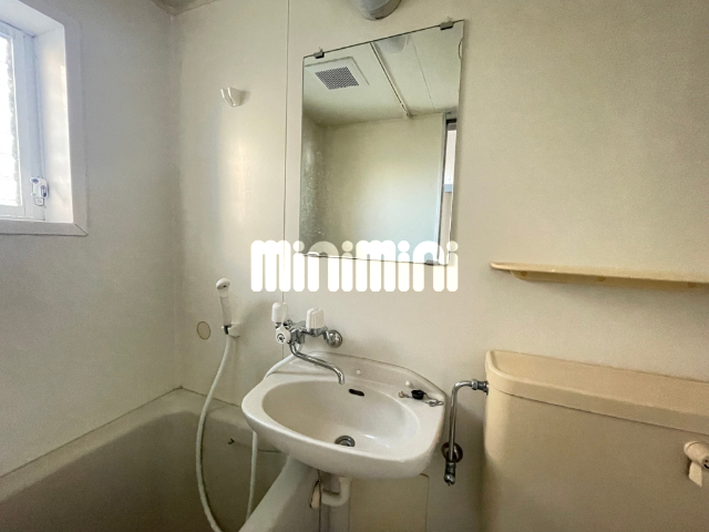 洗面設備　ベランダのお写真です！