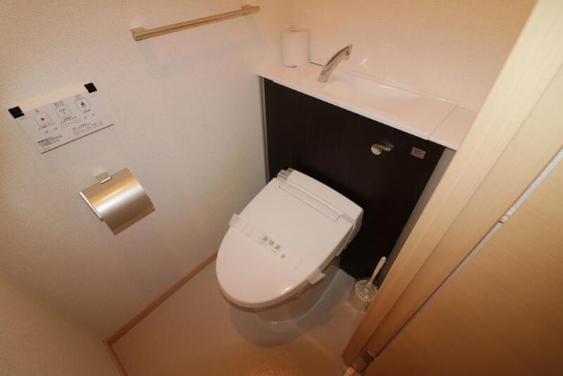 トイレ　ウォシュレット付きトイレです。