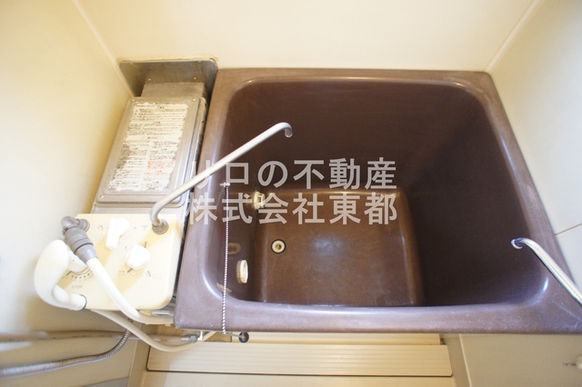 バス・シャワールーム　広々バスタブでリラックス♪