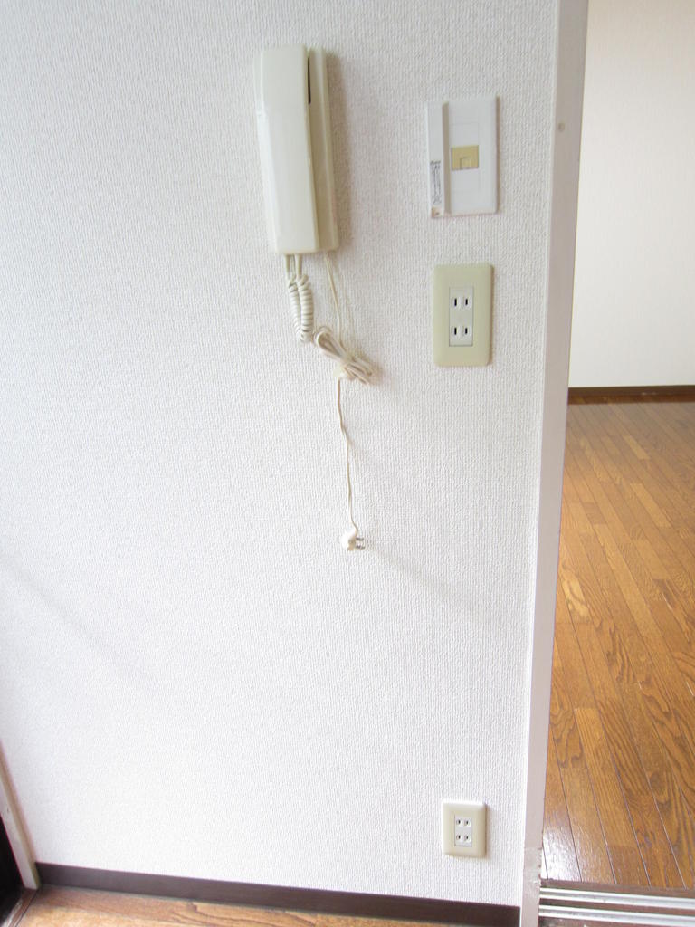 セキュリティ　室内写真は同タイプの別部屋になります。