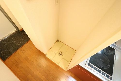 その他設備　防水パン付き室内洗濯機置き場あり