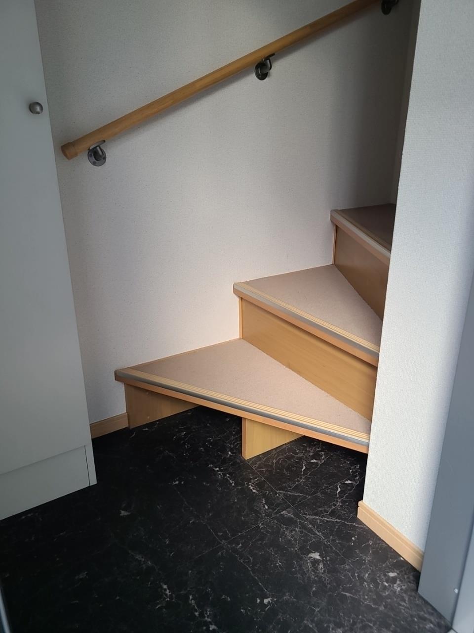 玄関　同タイプになります