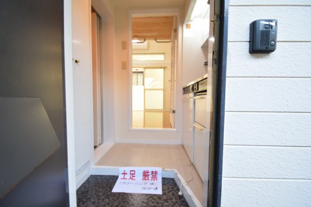 玄関　内側