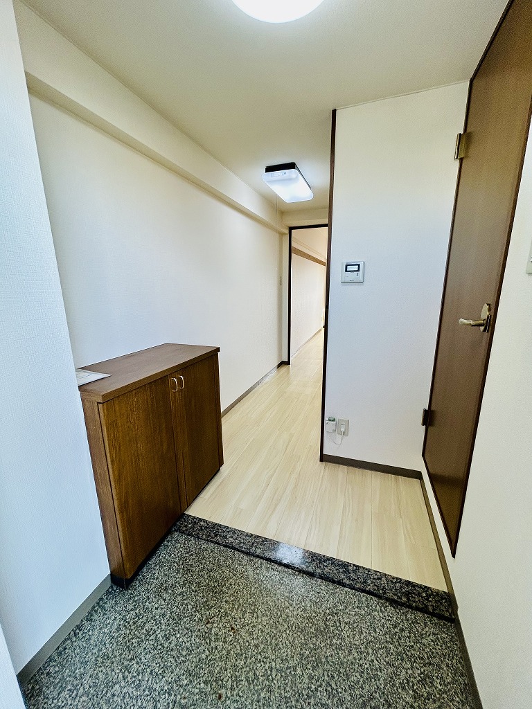 玄関　シューズボックス付き！玄関スッキリ！