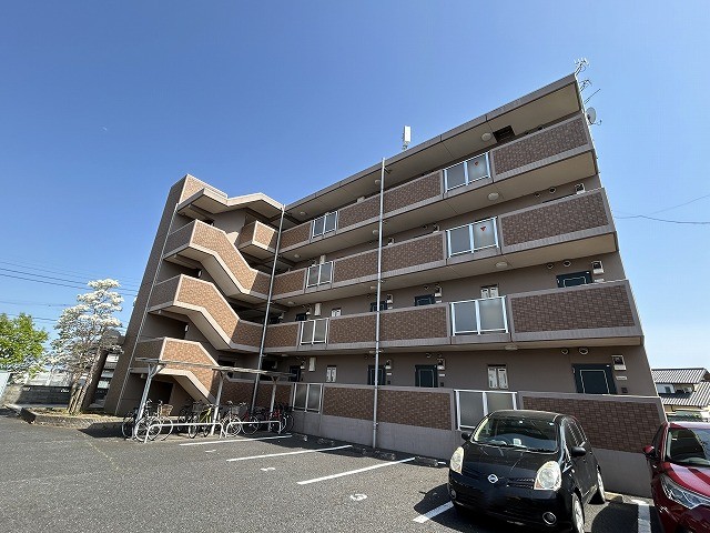 建物外観　赤塚駅徒歩圏”サンロードKAWAI”