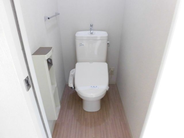 【御前崎市佐倉のアパートのトイレ】