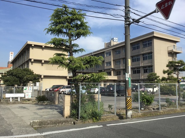 【福山市南蔵王町のマンションの中学校】