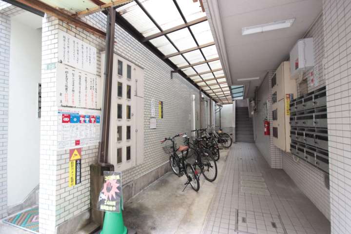 エントランス　エントランス