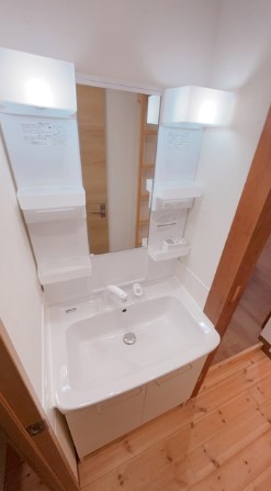 洗面設備　洗髪洗面化粧台