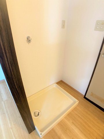 その他設備　別部屋反転間取りのお写真となります。