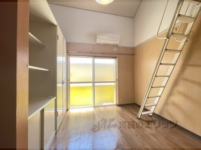 居室・リビング　洋室