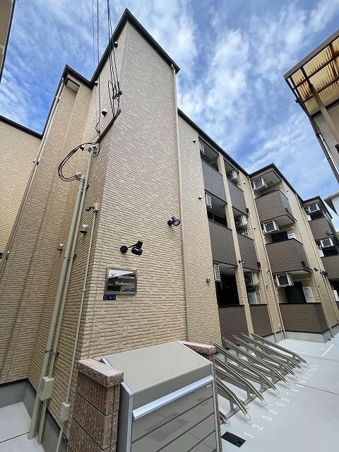 H-maison塚本IIの建物外観