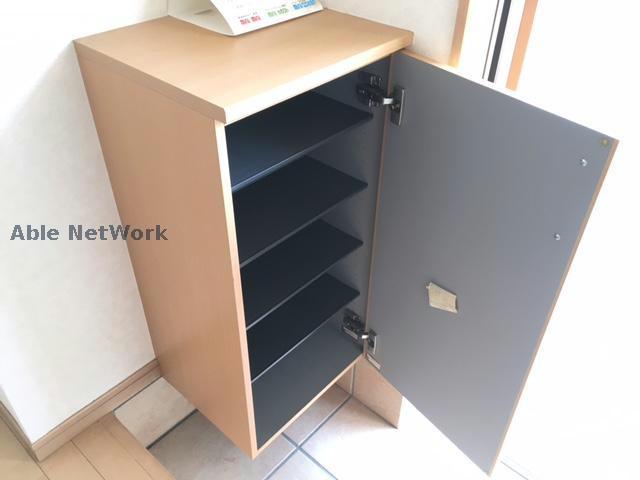 玄関　シューズボックス付き