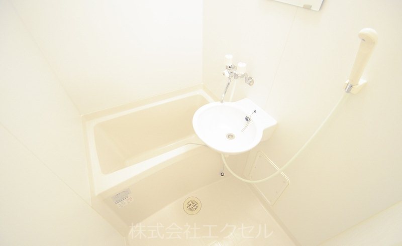 バス・シャワールーム　同等タイプのイメージ写真です。