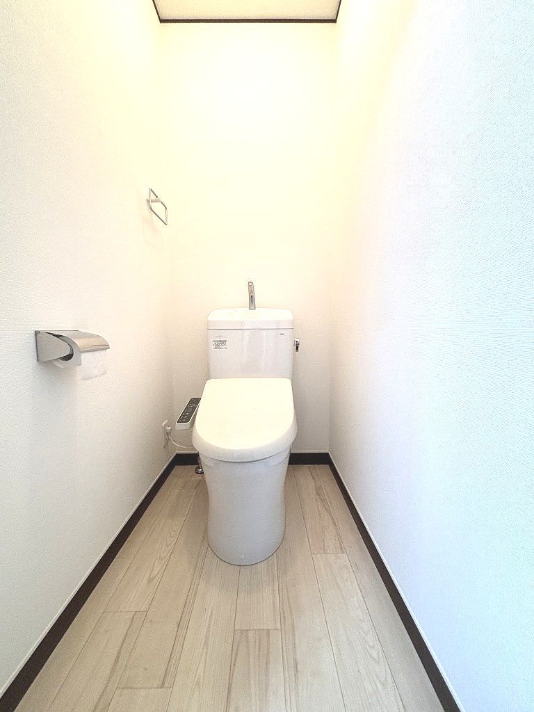 トイレ　個室トイレでゆっくりと使用できます♪