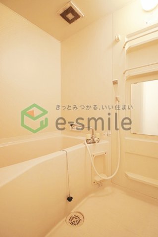 バス・シャワールーム　お風呂で日々の疲れを落としましょう