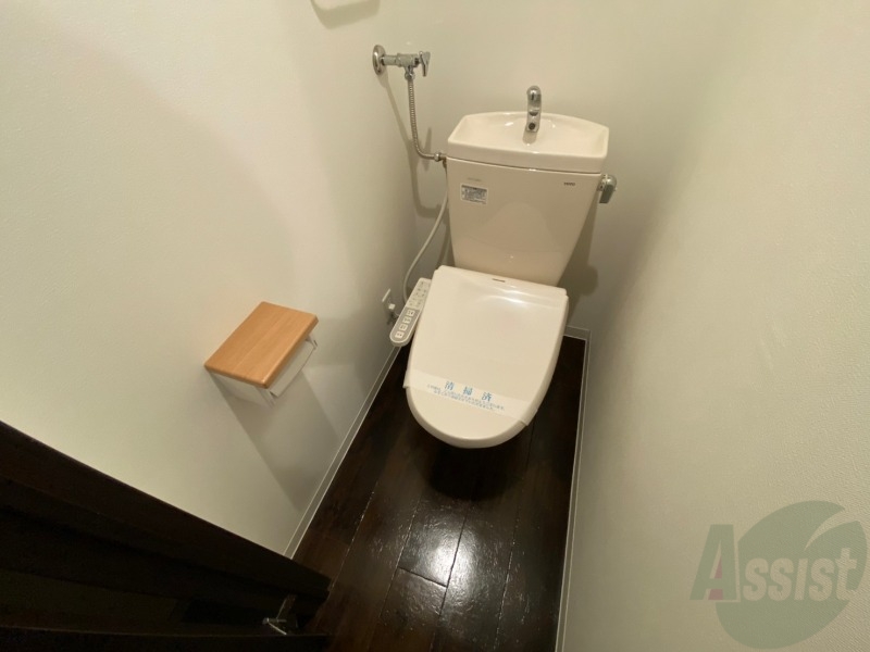 トイレ　トイレです。ウォシュレット付を探している方、おすすめです。