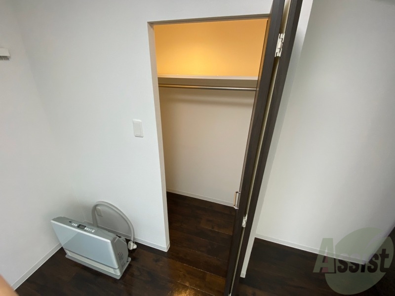 収納　寝室の収納です。部屋がすっきり片付きます。
