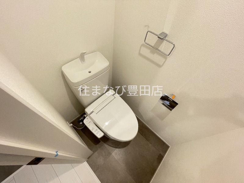 トイレ　別部屋写真