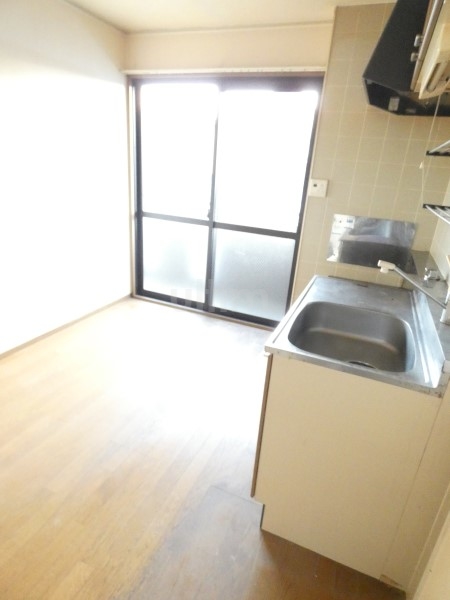 居室・リビング　※同タイプの他のお部屋です