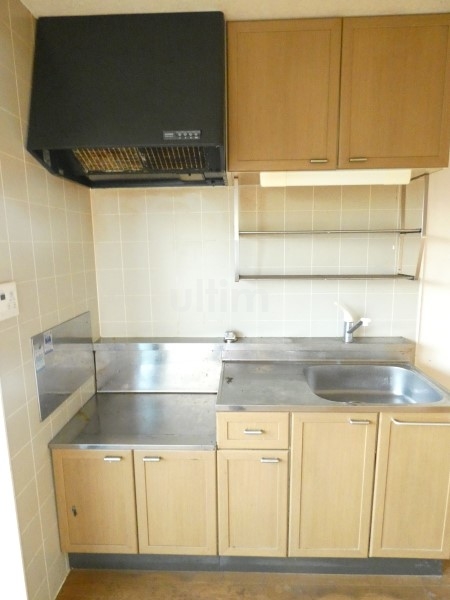 キッチン　※同タイプの他のお部屋です