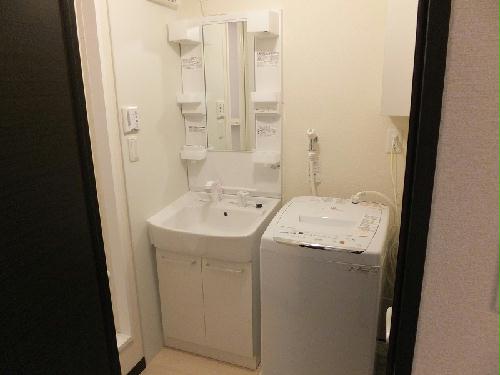 洗面設備　人気の洗面台付き