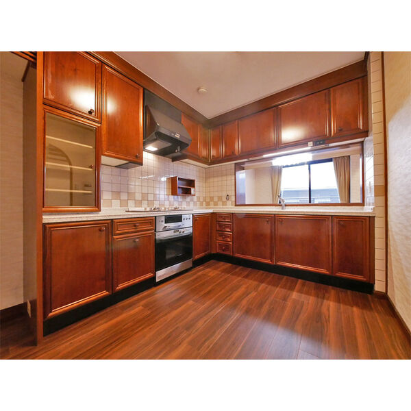 キッチン　(5.7帖)　L形システムキッチン/3口ガスコンロ(グリル付