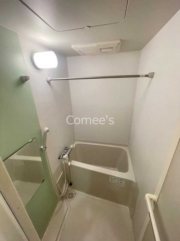 バス・シャワールーム　バスルーム
