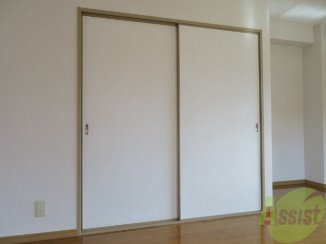 収納　収納場所になります。お洋服やお荷物はこちらへ。