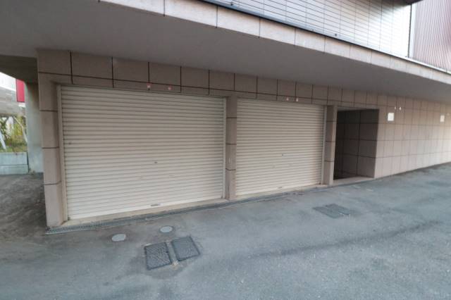 駐車場　駐車場！