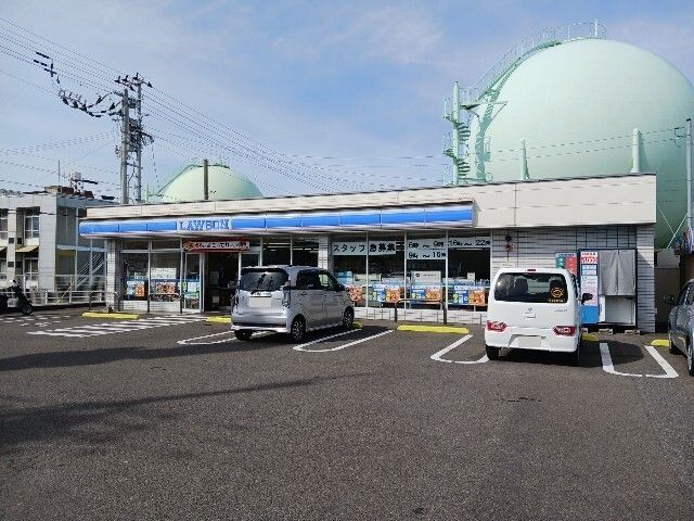 コンビニ　ローソン今治共栄町5丁目店（コンビニ）まで650m