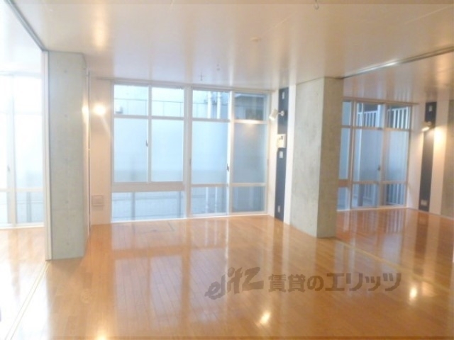 居室・リビング　リビング