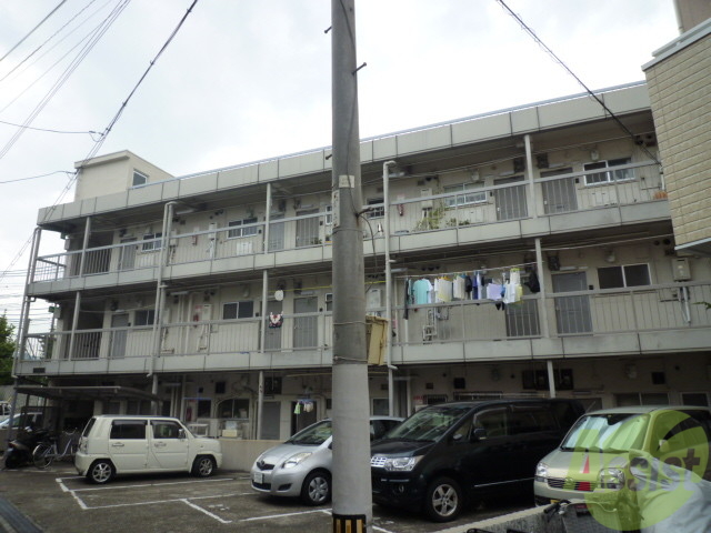 建物外観　モダンな外観