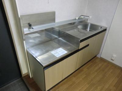 キッチン　写真は同型タイプです。