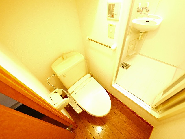 トイレ　ゆったりとした空間のトイレです