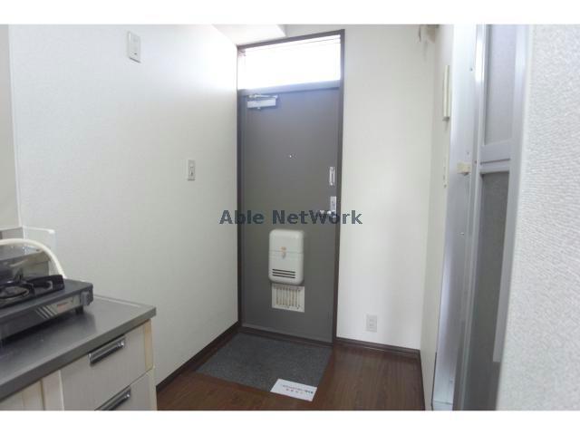 玄関　※参考写真