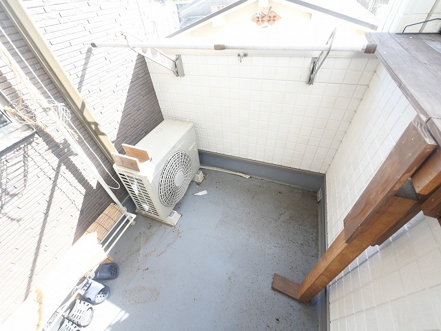 バルコニー　陽当たり良好なバルコニーです